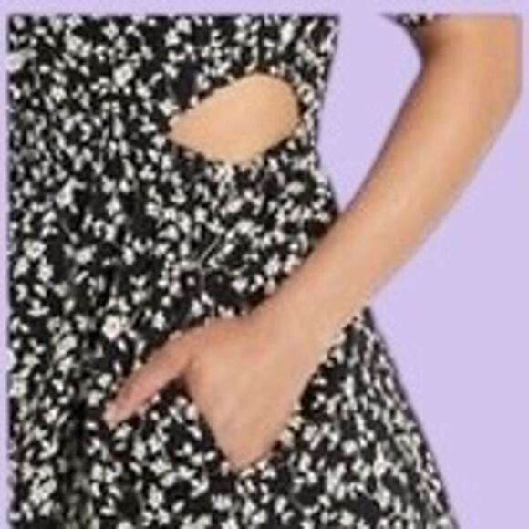 Cutout bubble sleeve dress XXL - Picture 4 of 9